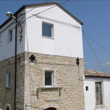 Casa Elvira Basilico דירה *