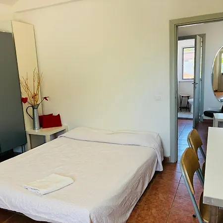 Casa Elvira Basilico Apartment *