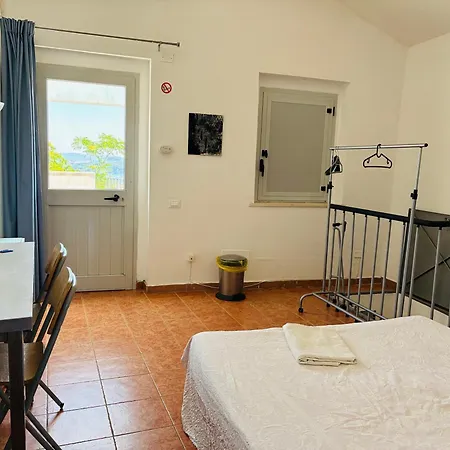 Casa Elvira Basilico Apartment *